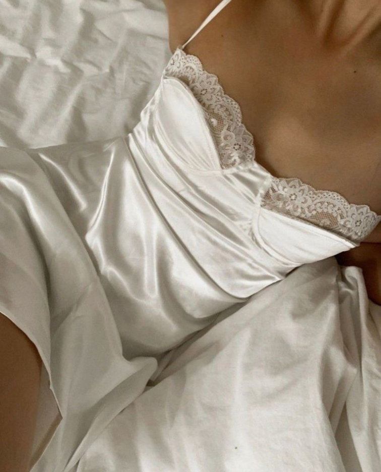Why You Should Switch to Linen or Silk Bedding